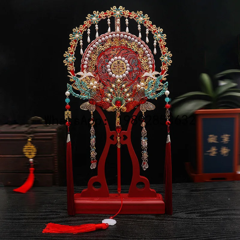 FS group fan antique bride Xiuhe wedding ceremony Chinese Xiuhe clothes fan Chinese style