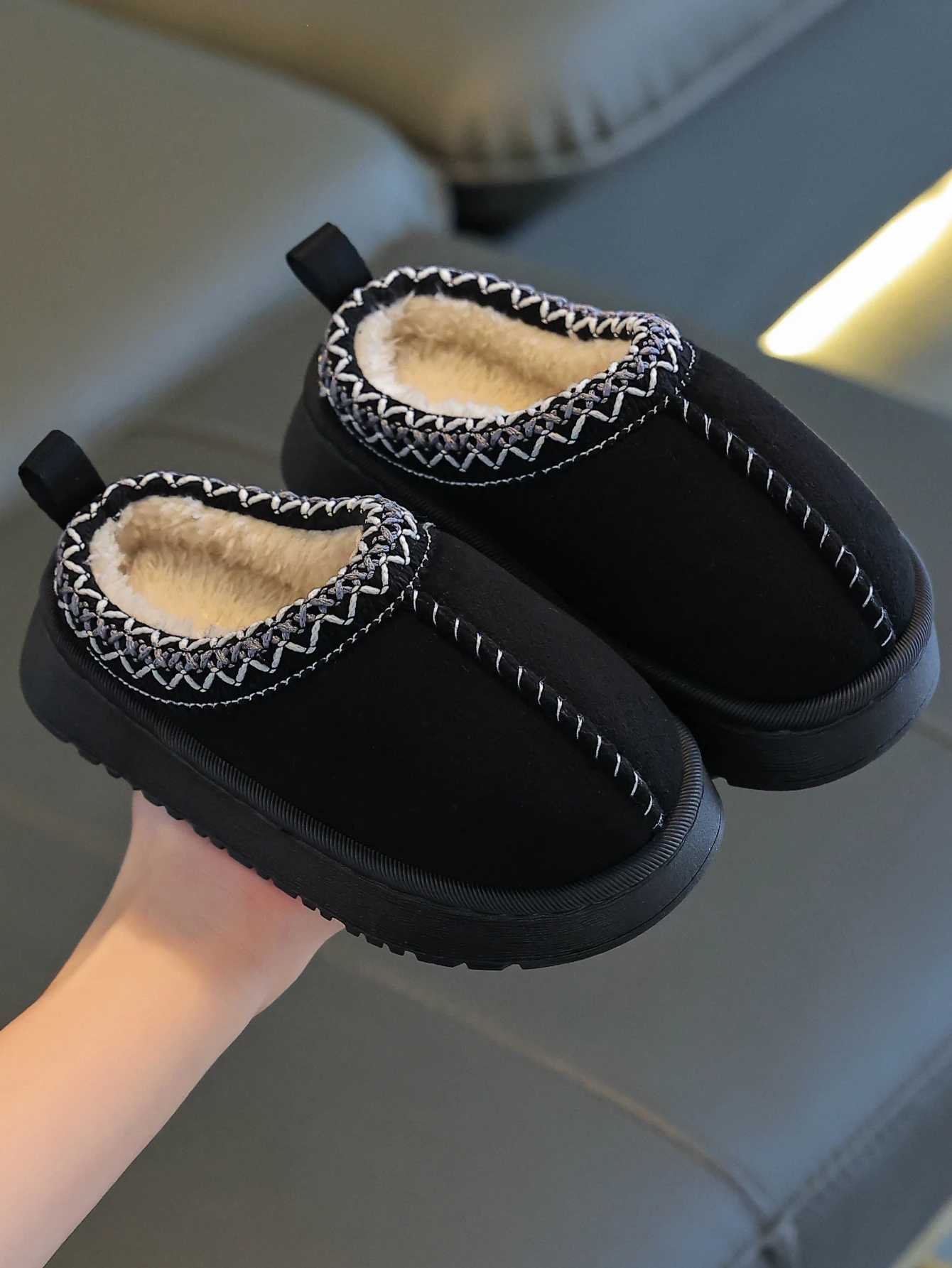 Children's Slip-resistant Indoor Home Shoes Simple Design for Autumn Winter Bedroom Slippers for Small Medium Large Kids