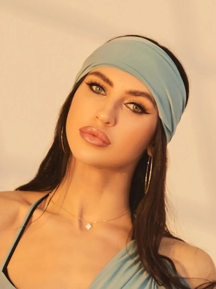 

Резинка для волос Tie It # FD03 ZYMdancestyle Аксессуар для латиноамериканских танцев