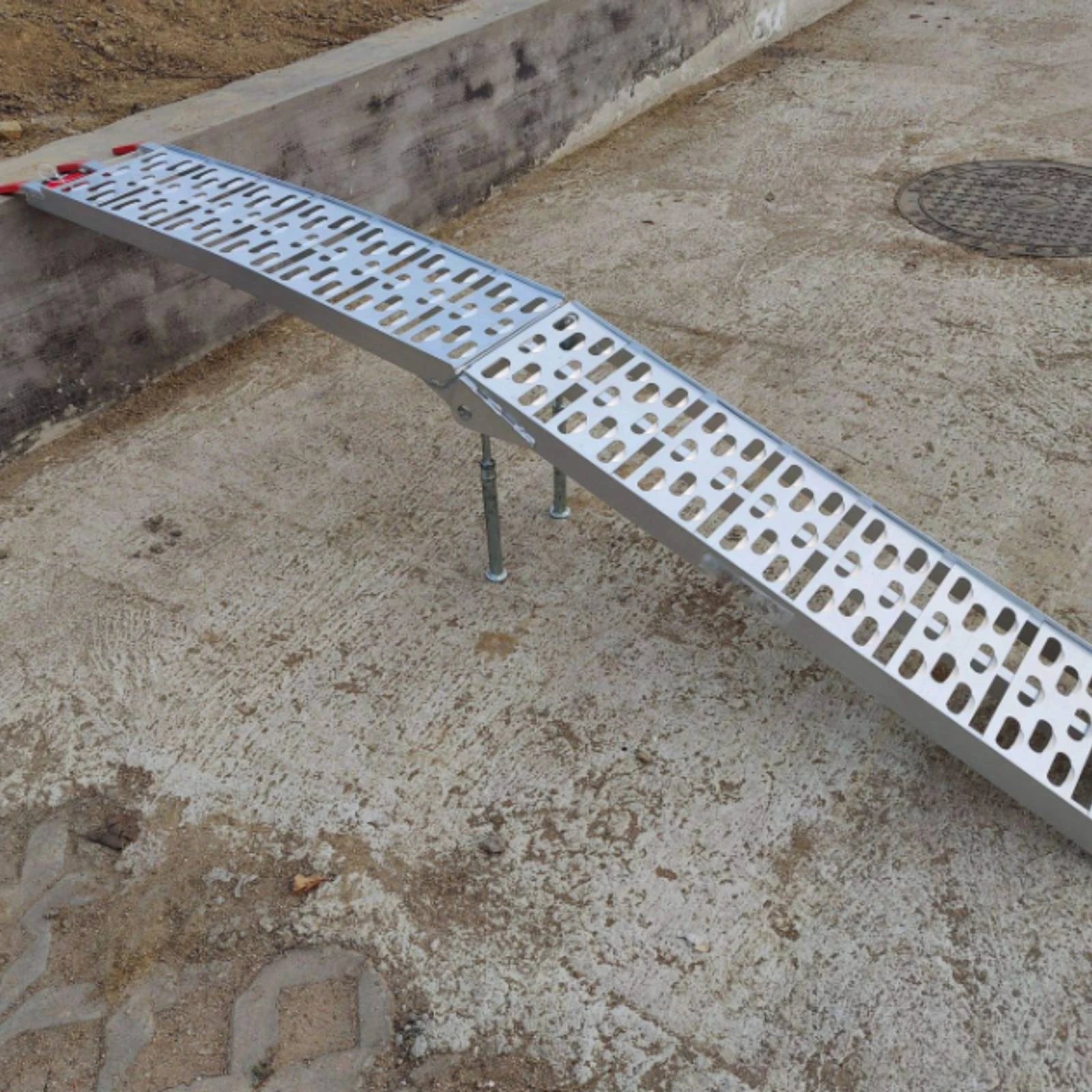 rampe-de-chargement-pour-vtt-rampe-de-chargement-pour-moto-articulee-rampe-de-chargement-pliable-avec-drainage