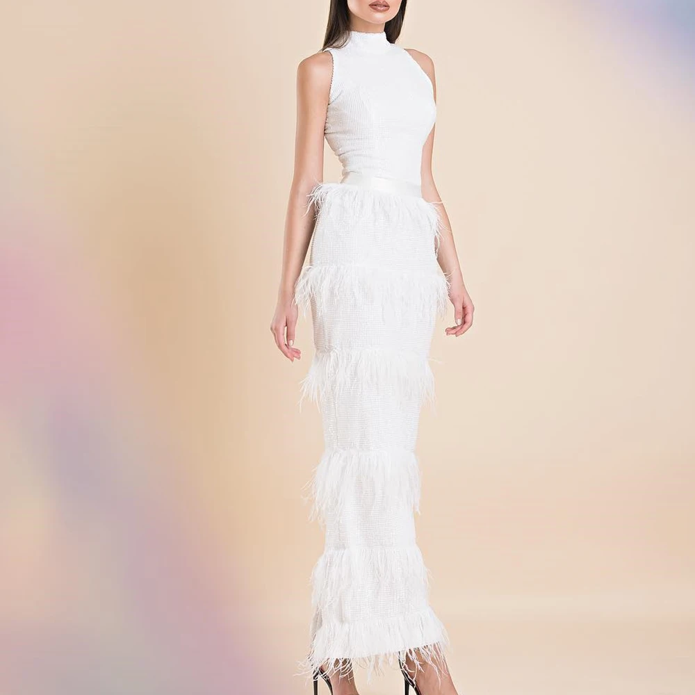 Customized Graceful High Collar Feathers Pleats Evening Dress Modern Straight White Sleeveless Party Gown vestidos para mujer