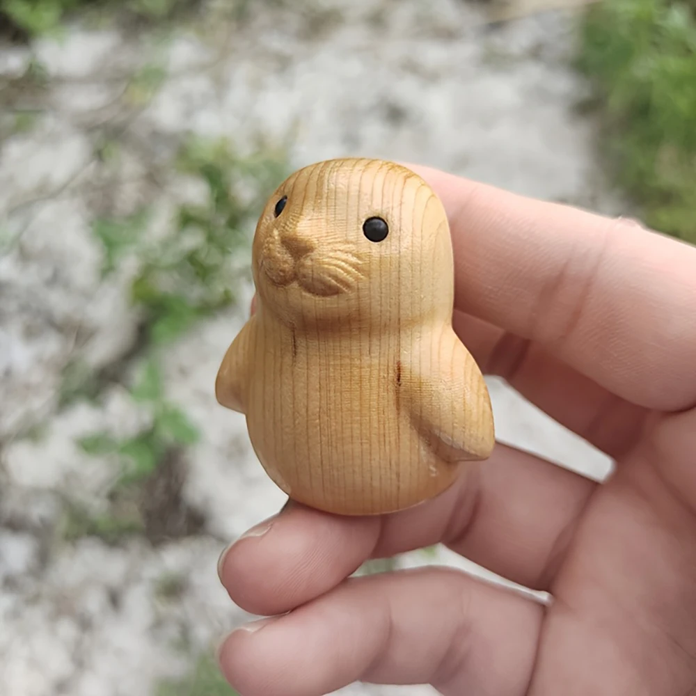 Wooden Hand-Carved Small Seal Statue, Creative Desktop Ornament, Office Decoration, Holiday Decoration, Men's Gift, Housewarming Gift, Indoor Decoration, Desktop Decoration, Small Statue Ornament