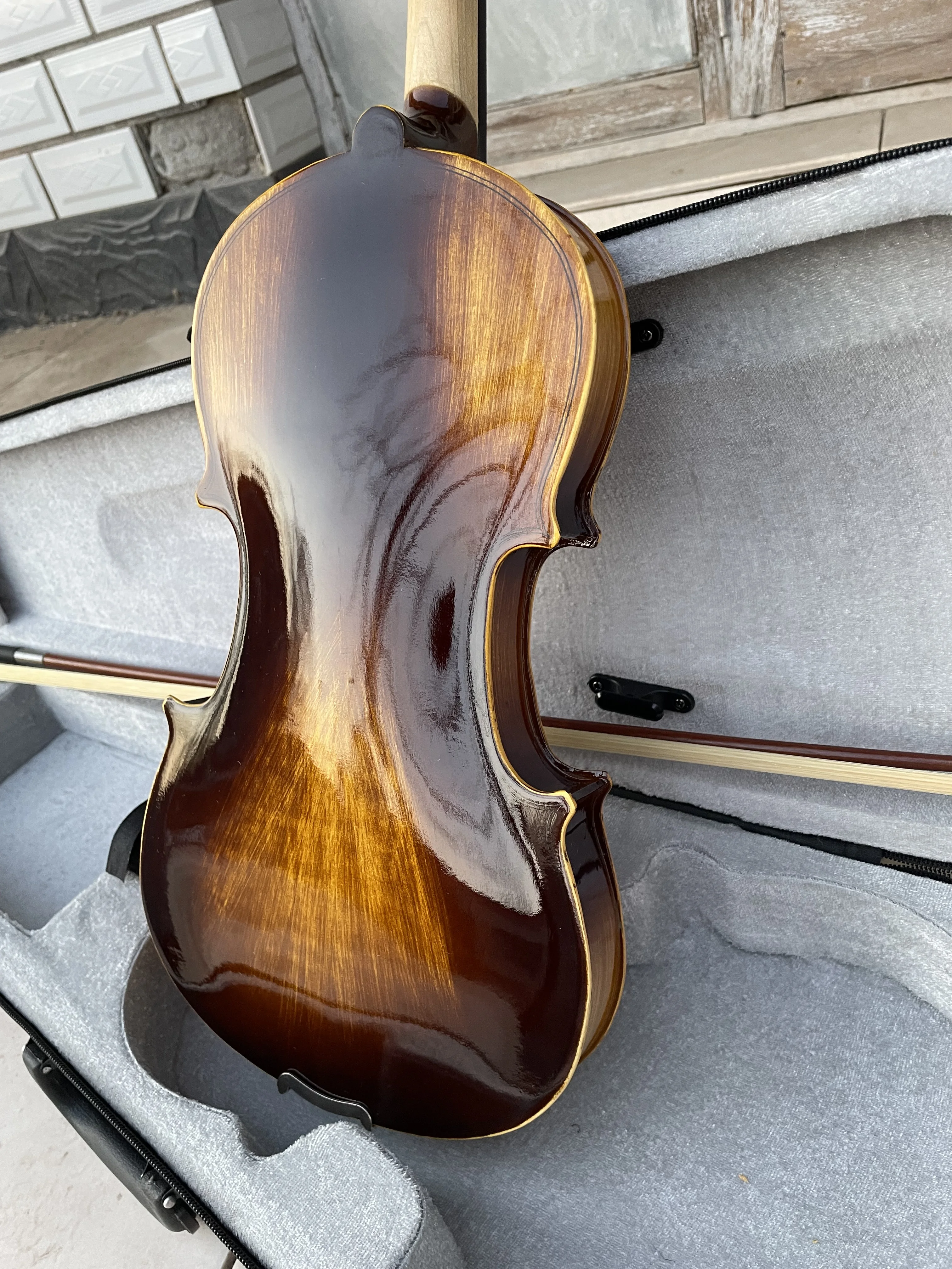 Full Size Acoustic Violin, Gloss Brush Color,Smooth Polishing Surface,Bow Case,Bridge Music Instrument, Students and Adults, 4/4