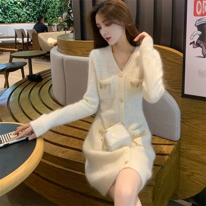 

Women's 2023 Spring Autumn New Fashion Elegant Temperament Celebrity V-Neck Waist Shrinking Slim Fragrant Knitted Dress