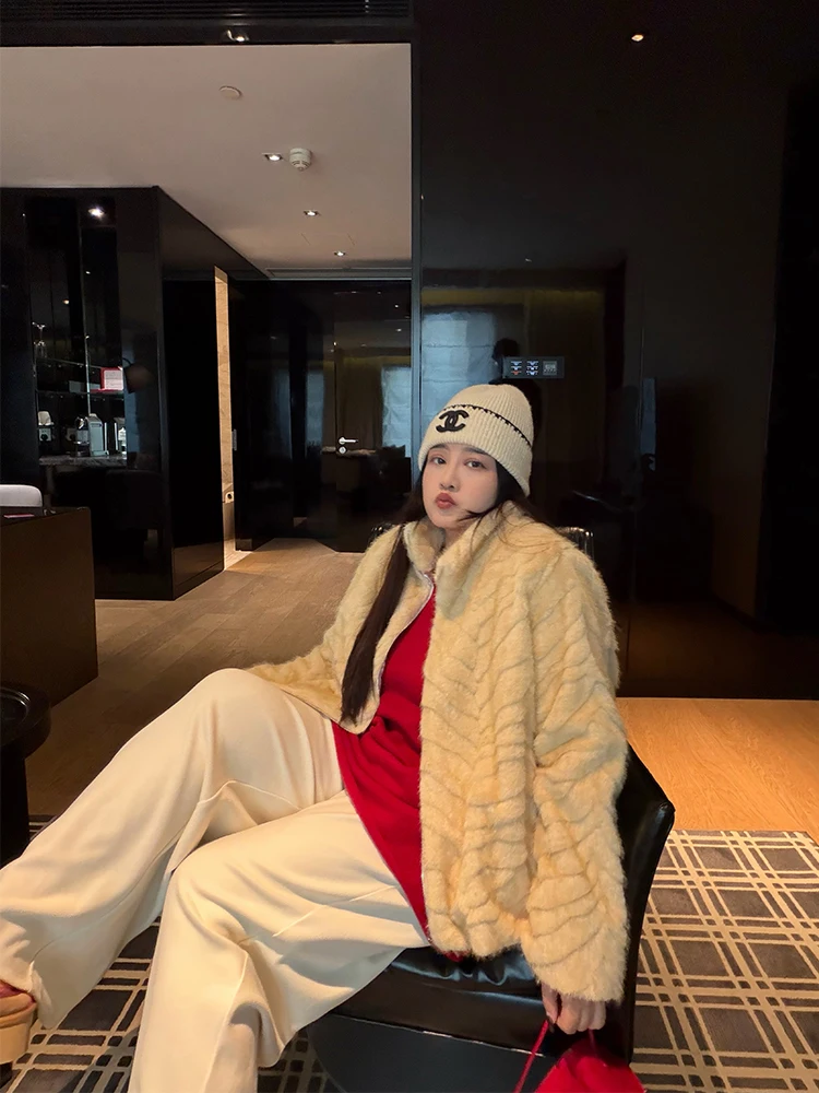 

Теплый меховой жакет Thiened большого размера для женщин, из искусственной кожи и меха, в стиле Old Money, высококачественный, приталенный, укороченный пальто-пиджак