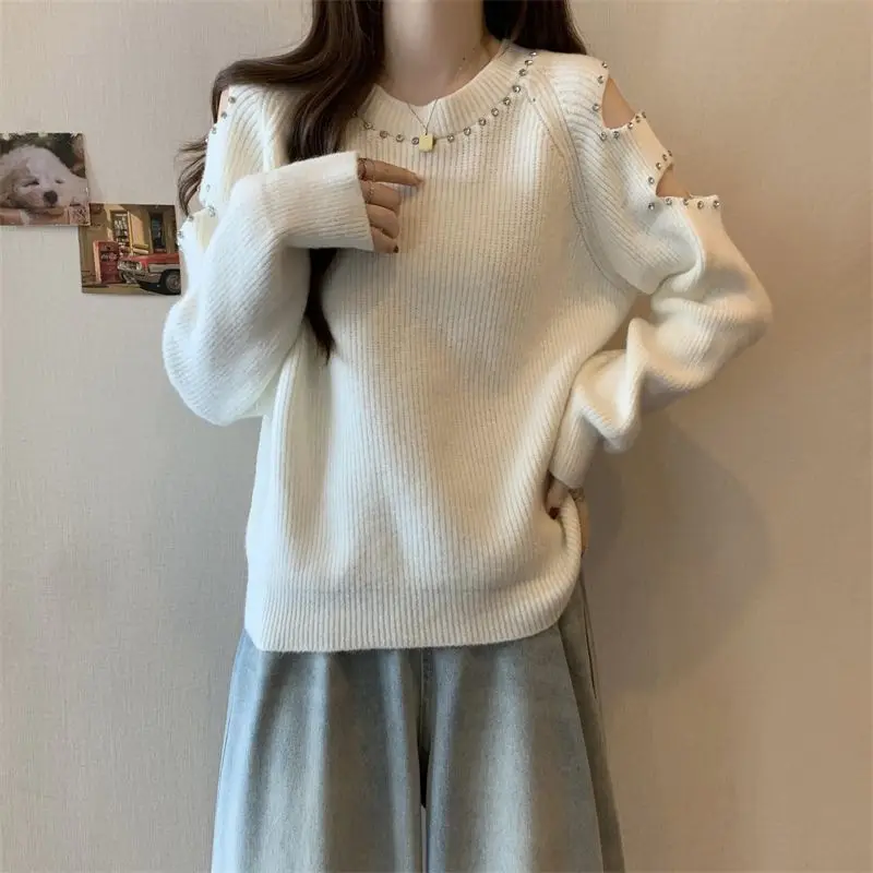 New autumn and winter women's hollowed out off shoulder sweater, loose and korean fashion  sweaters jumpers, nail bead top