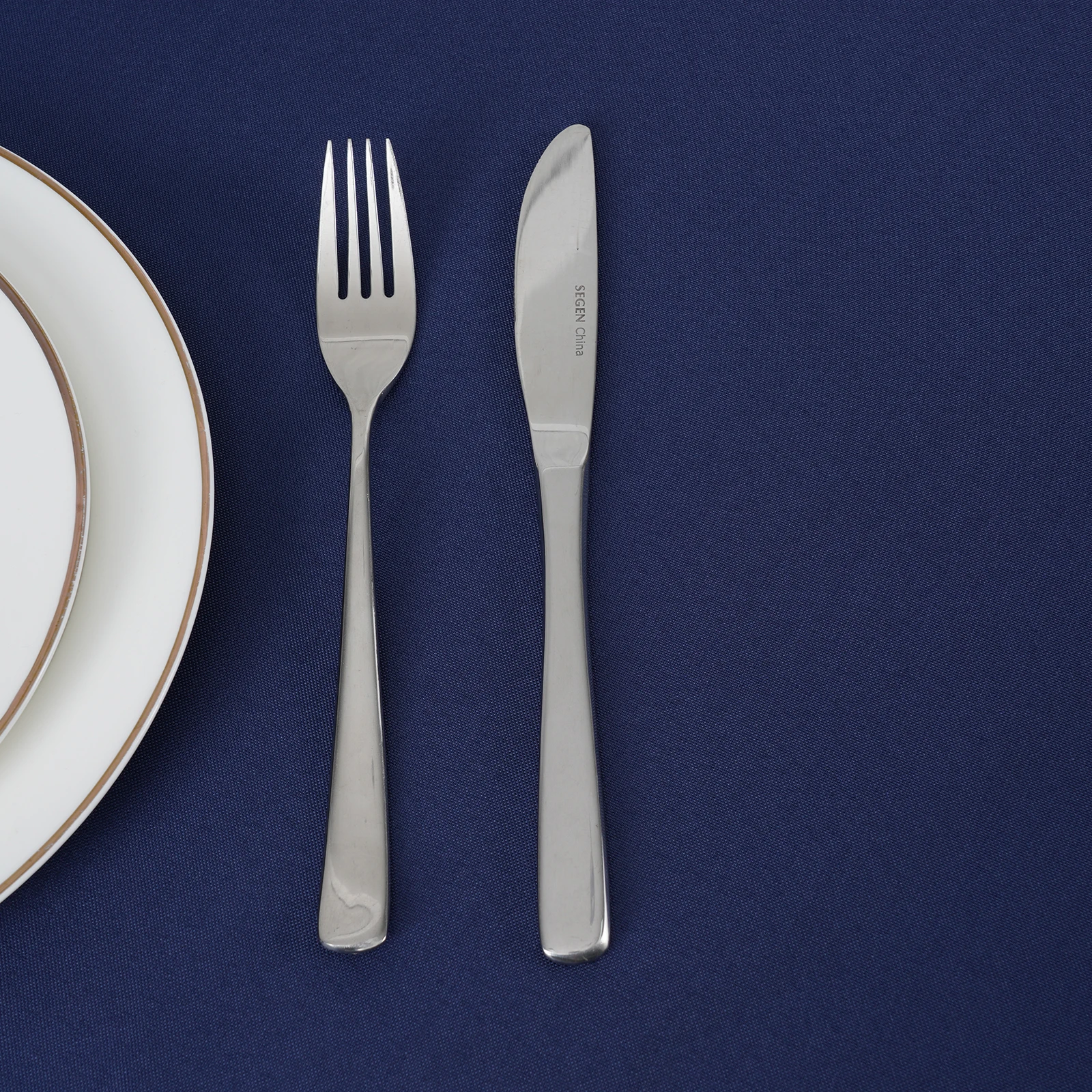 Thumbnail 3 - #48 Trending Dining Table Cloths Right Now