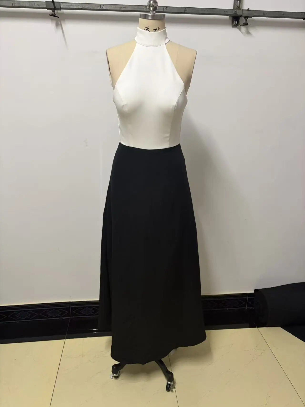 Novo Vestido de Princesa 2026 para Meninas, Vestido de Cerimônia para Apresentação de Piano, Vestido de Tule Preto com Faixas...