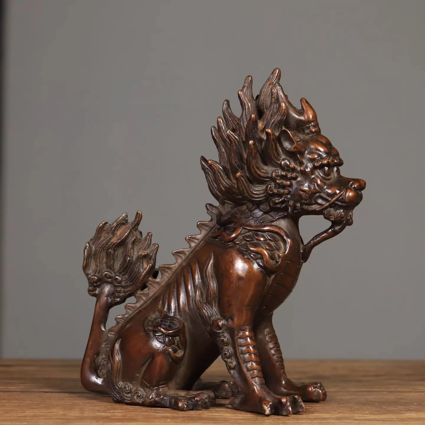 Antique Pure Copper Auspicious Beast Kylin Desktop Decorative Artwork Ornaments
