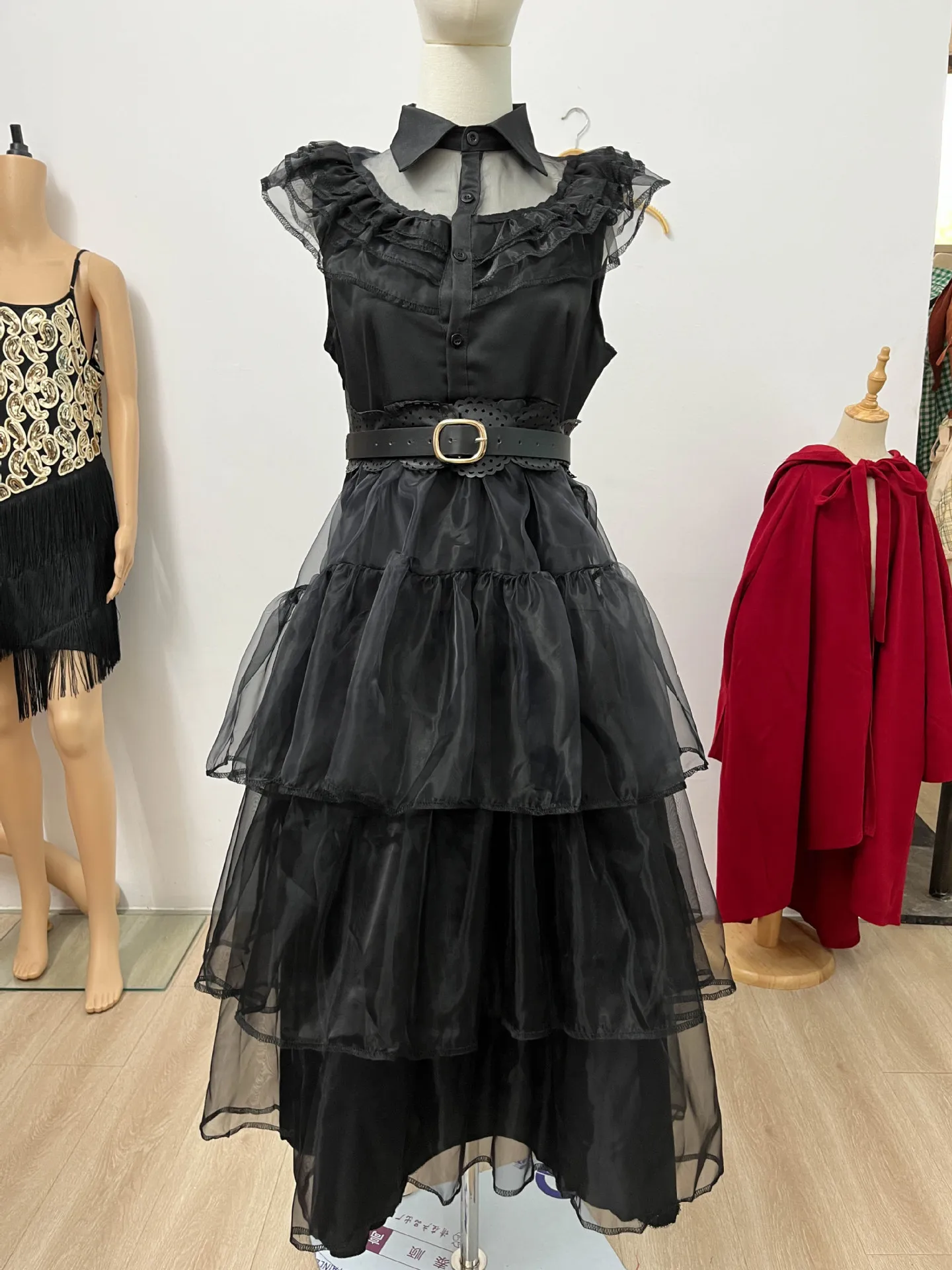 Damen Gothic Blutige Zombie-Braut Cosplay-Kleid mit Rosen-Schleier, Spitzenhandschuhen, Halloween, dunkler Horror, Bühnen-Rollenspiel, Kostüm – Detail 13