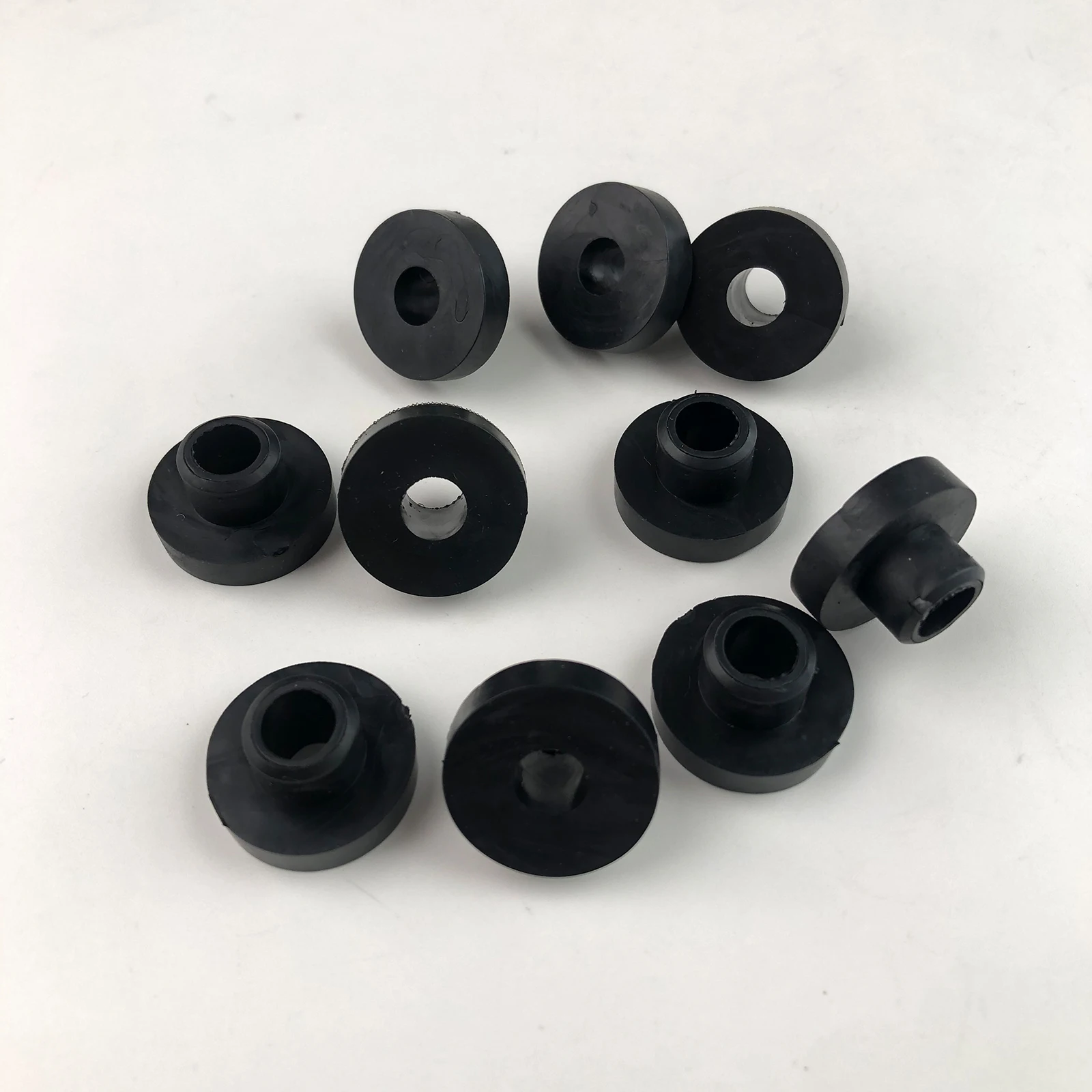 10Pcs Universal Fuel Tank Bushing Grommet Gas Tank Bushing Generator Grommet for Portable Generator Lawn Mower Pressure Washer