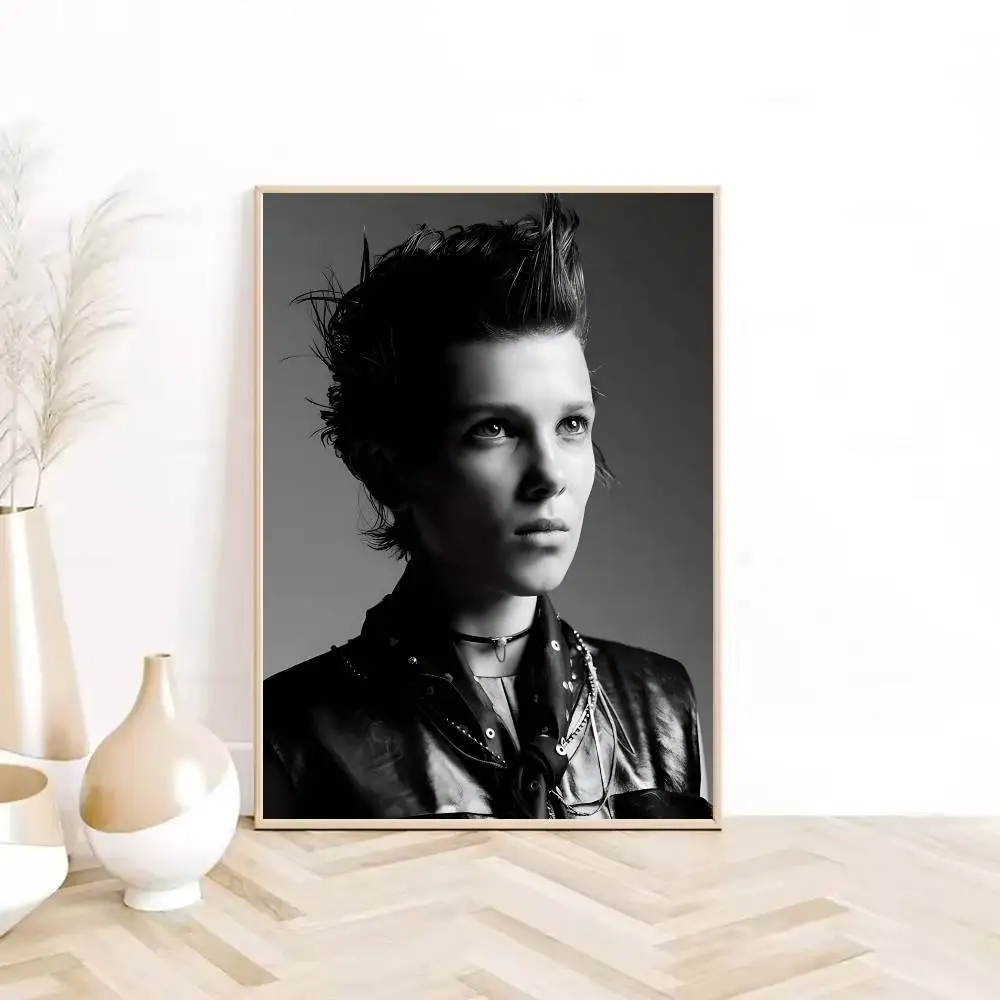 الممثلة M-ميلي بوبي براون ملصق HD لزجة جدار مقاوم للماء غرفة المعيشة المنزلي غرفة نوم النوم بار الديكور الجمالي #2