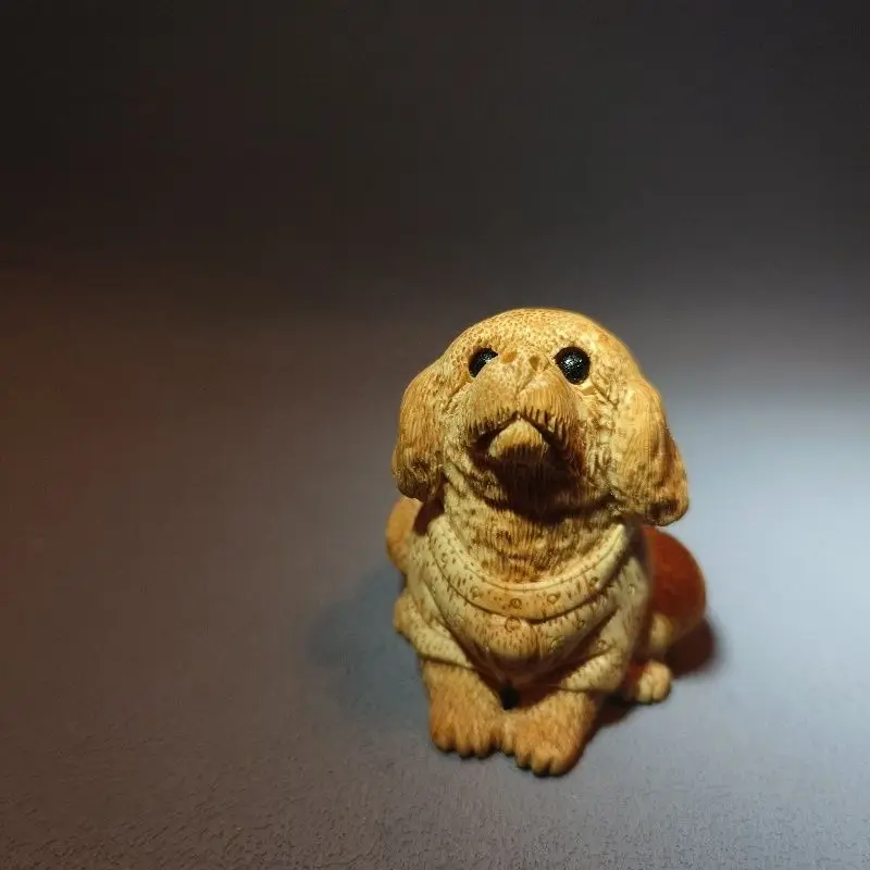 Purely handmade, old material bamboo root carving, golden hair Wangcai, puppy cultural play, handle piece