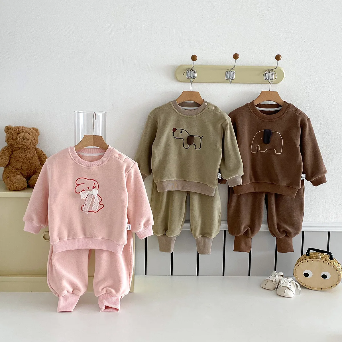 2024 Korean Autumn Winter Infant Girls 2PCS Clothes Set Fleece Cartoon Pullovers Solid Pants Suit Toddler Baby Girls Tracksuit