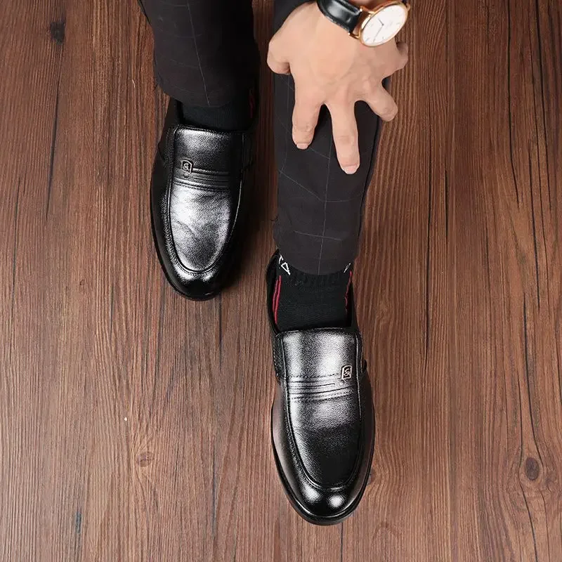 

Мужские официальные туфли, легкая кожаная официальная обувь, мужские деловые итальянские повседневные Высококачественные Модные Недорогие туфли