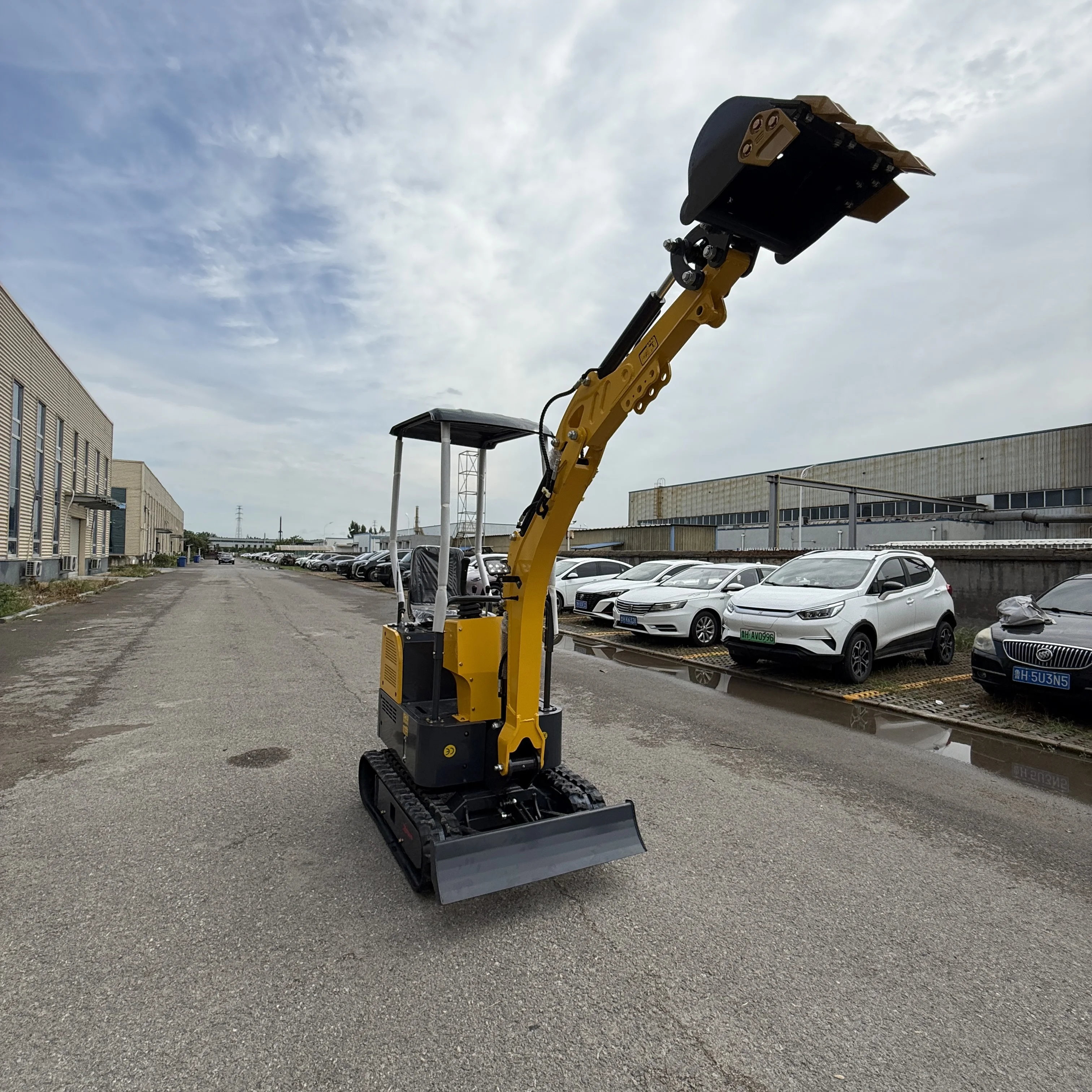 Home Farm Use 1000kg Mini Excavator Small Hydraulic Crawler Digger Garden Digging Machine Free Shipping Special Price