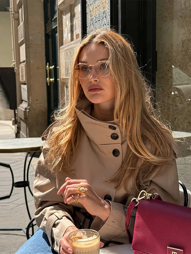 Trench da donna vintage con lacci Manica lunga Doppiopetto Colletto alla coreana Giacca corta 2025 Autunno Lady Commute Outwear