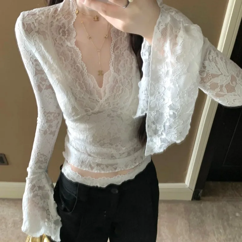 Women's Long Sleeve Lace Top V-neck Flared Sleeve Sheer Lace Crop T-shirt Teen-girl Fairycore Y2K Outfit