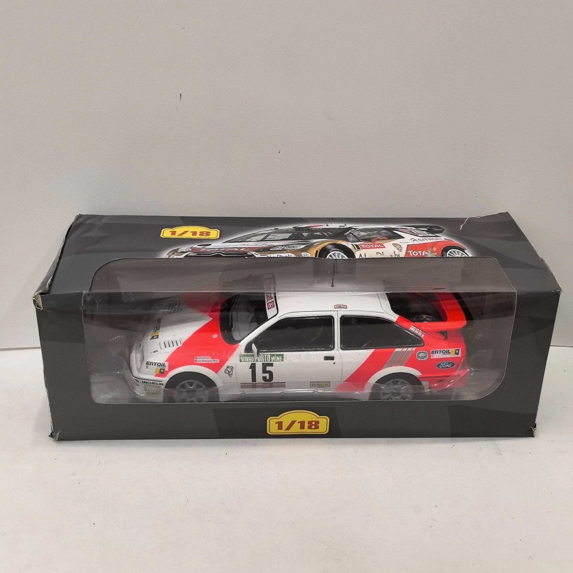 No Water Sticker Box Old Diecast IXO 1/18 Scale FORD SIERRA RS COSWORTH # 15 Racing Alloy Car Model