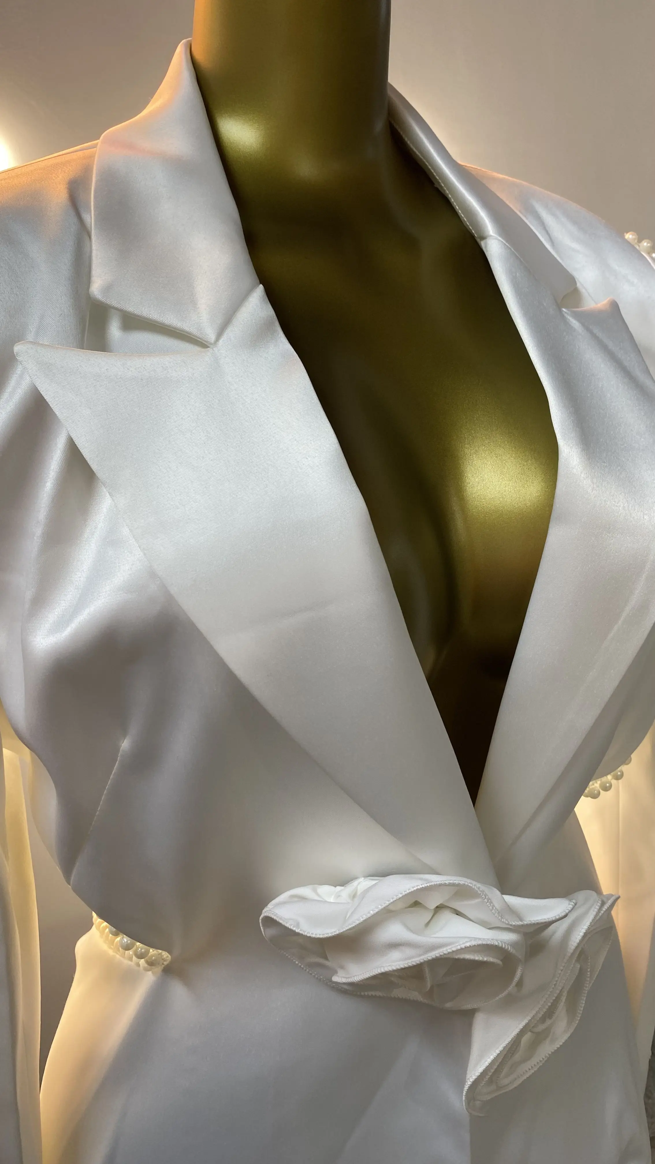 Nouveau costume pantalon deux pièces à fleurs ajourées pour femmes à la mode avec perles-GZXX151