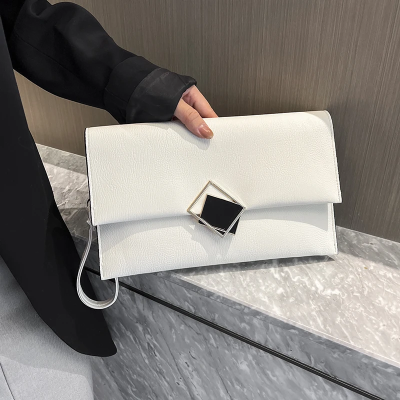 Clutch Evening Bag Female 2023 New Fashion Envelope Mobile Phone Bags Large Capacity Chains Handbags Pu Underarm Crossbody