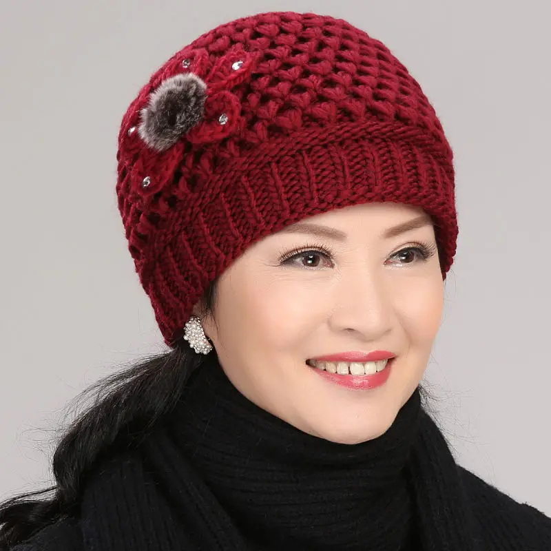 2024 Winter Thick Woolen Hat Women Pretty Earmuffs Wool Caps Female Autumn Fashion Elderly Floral Embroidery Beanies Hats