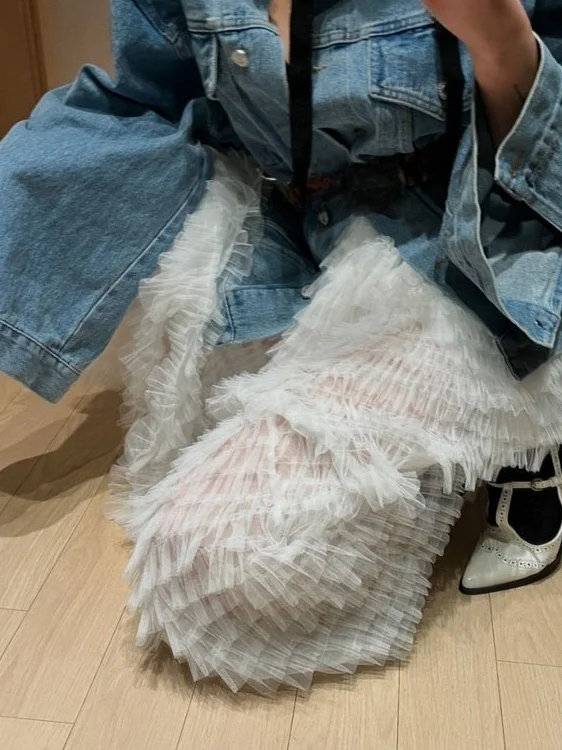 Chic High Waist Layered Tulle Skirt Women's Heavy Embellished Feather Cake Skirt Elastic Waist Polyester Fabric Summer 2026