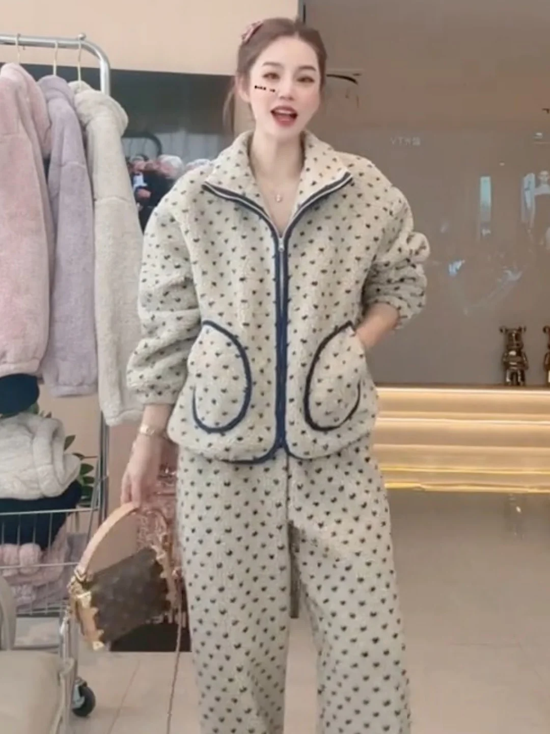 

Thickened Fleece Pajamas Women's Outerwear Winter New Style Popular High-End Sensation Warm Home Clothes Set Trendy
