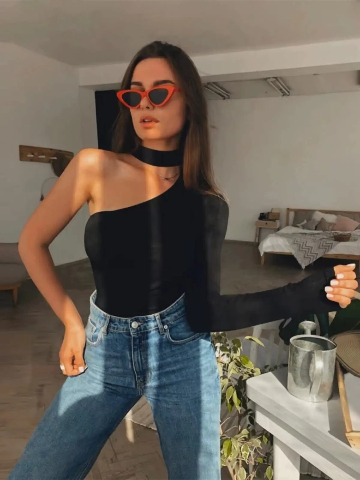 Sexy cinturino stretto irregolare Top una tuta per le donne Pantaloni lunghi a vita bassa Primavera 2024 Nessun marchio registrato di marca