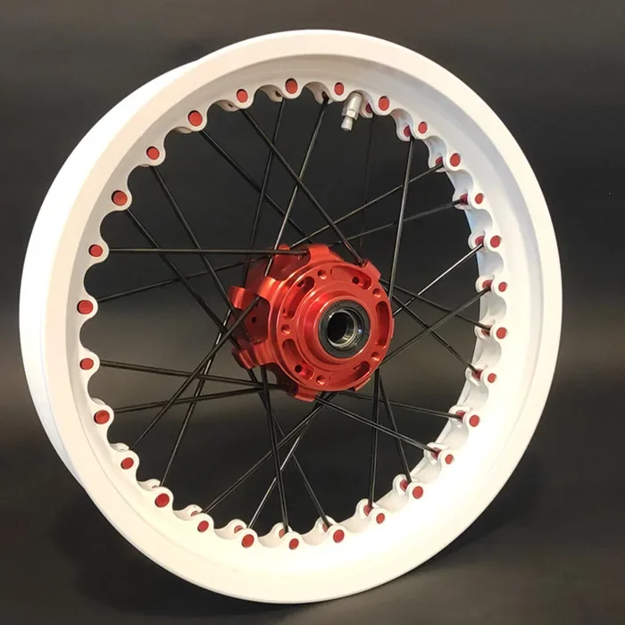 

Motorcycle Aluminum Anodized S 1000 XRCARBON TUBELESS DISC BRAKE WHEEL SET For BMW