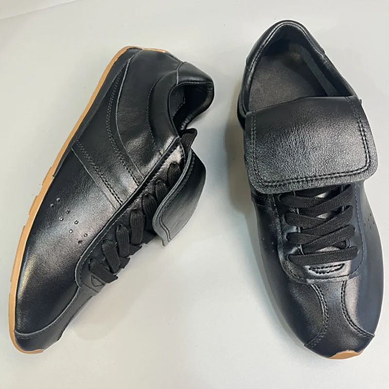 

Withered British Fashion Women's Breathable And Comfortable Minimalist Casual Shoes Girls Fashion Genuine Leather Sneakers