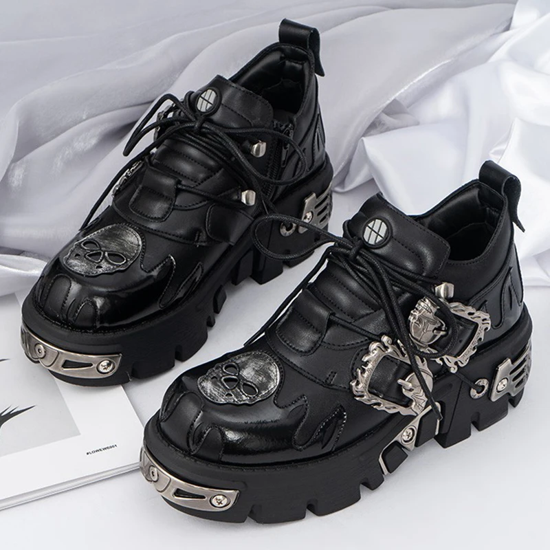 Gothic Punk Style Women Sneakers Flat Platform Metal Toe Chunky Sneakers 2023 Rock Design Black Shoes Casual Runway Walk Shoes