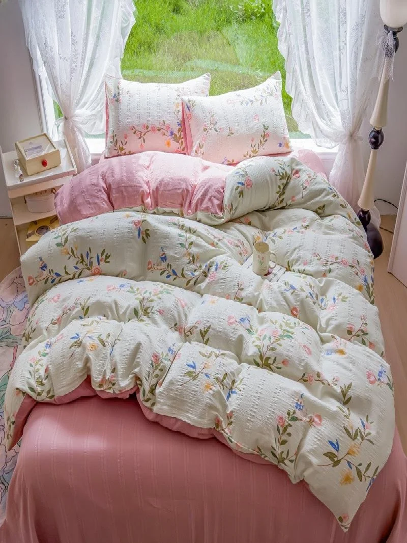 

Cloud Silk Cotton Bedding Set Cartoon Oxygenated Embroidery Autumn Four Piece Suite Matelassé Coverlet Bedding Set