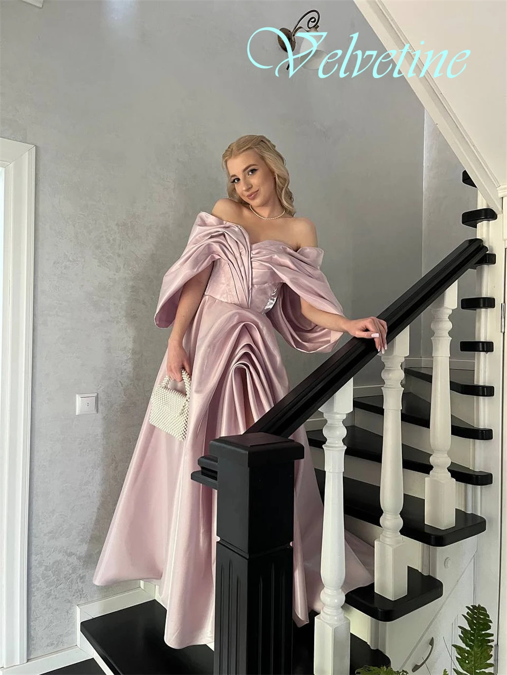 Customized Elegant Off the Shoulder Sleeveless Evening Dress High Quality Satin Prom Dresses Delicate Bridal Party Gowns