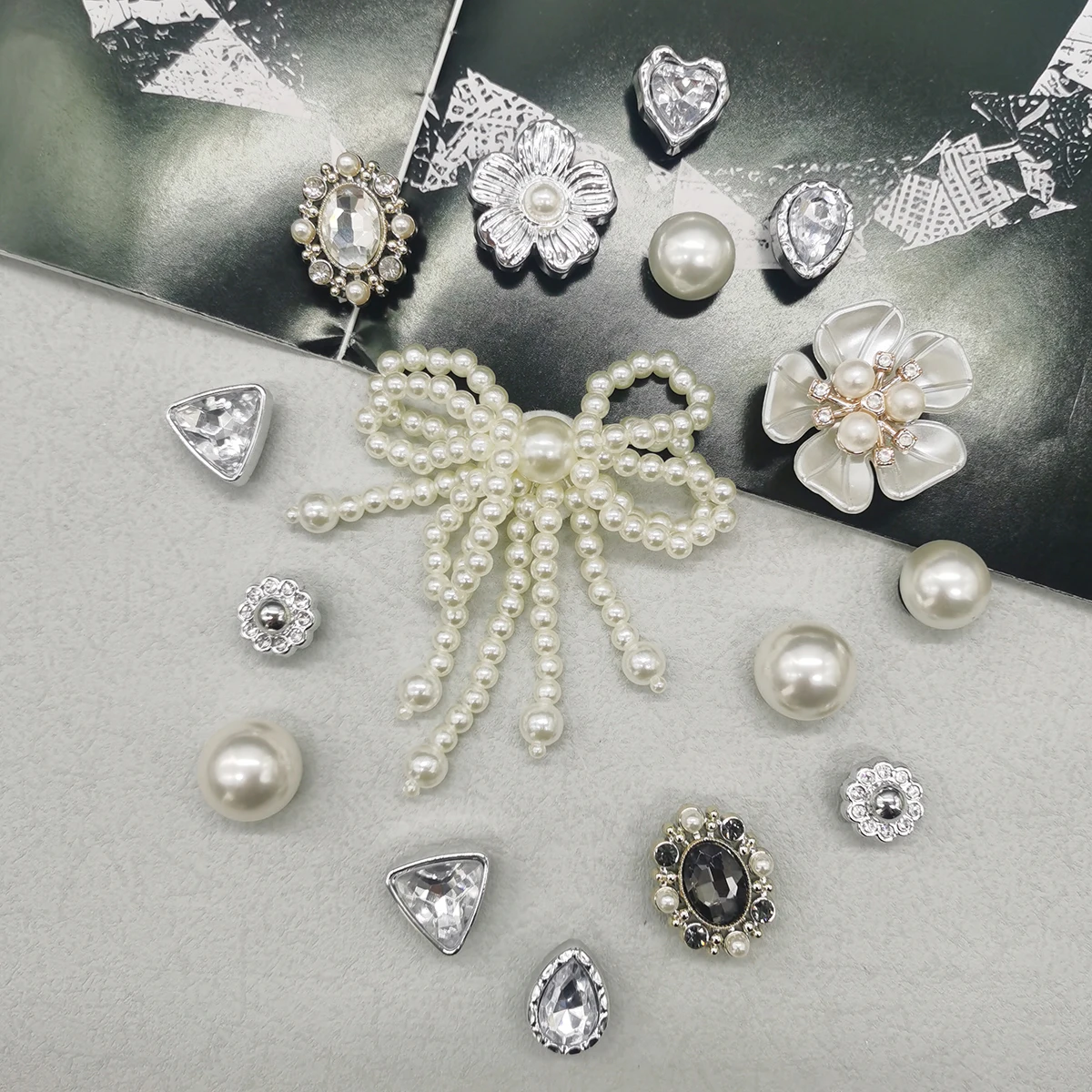 16PCS DIY Flowers Water Droplet Shoe Charms Decorations Heart Shaped Shoe Buckles Ornament Mutlifunctional Bowknot Shoe Clips