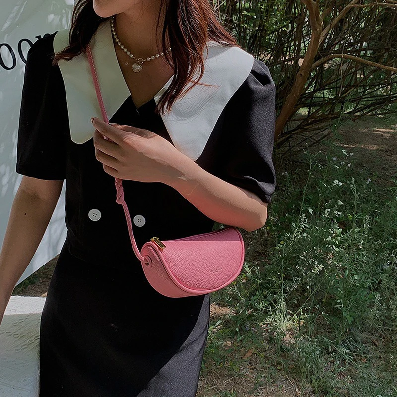 Girl's Candy-Colored Single-Shoulder Saddle Bag Fashionable Chic Autumn Winter Collection 2025