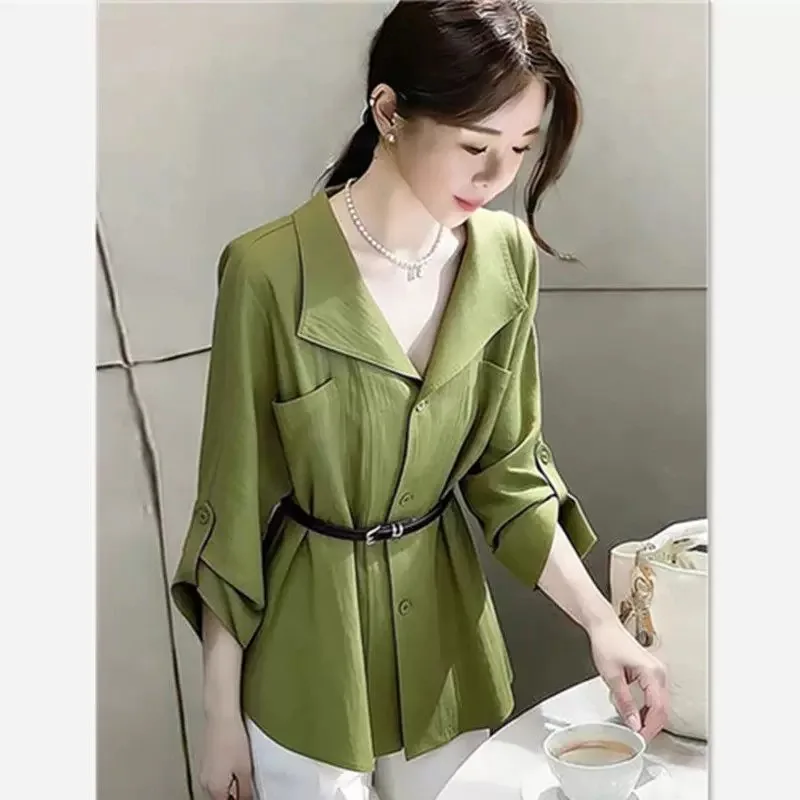 

Elegant Green Long Sleeve Shirt Women's Short Style Unique Beautiful Cardigan Top for Summer 2026 Commute Fashion Polyester M...
