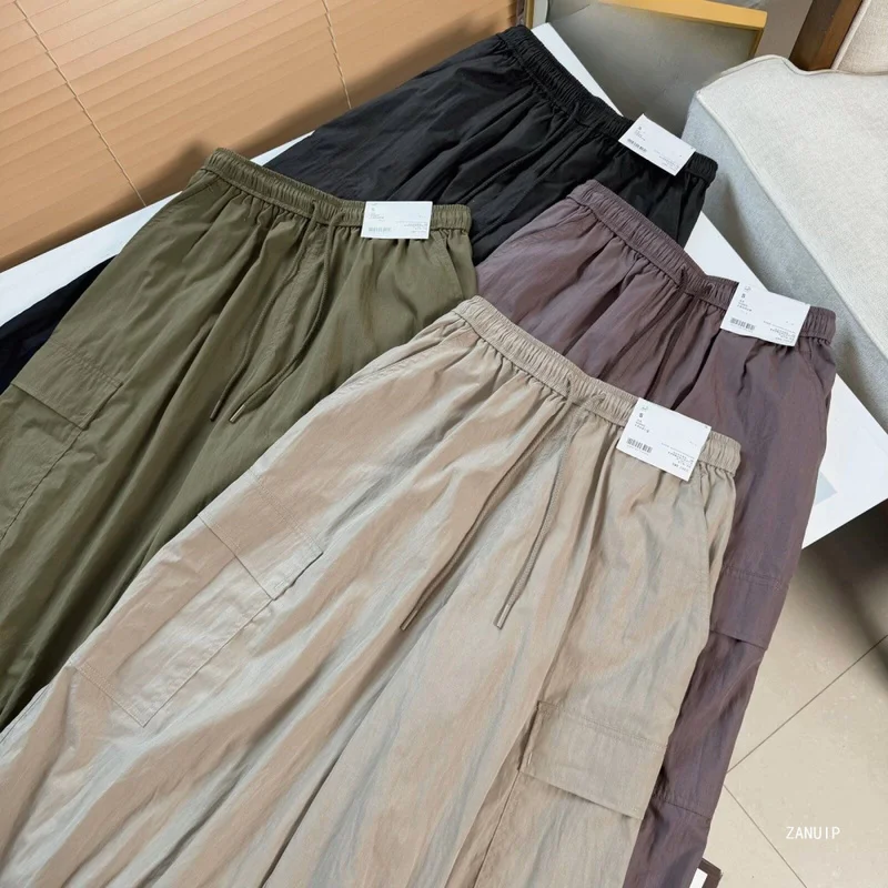QICHE Unisex Couples Regular Fit Vintage Parachute Cargo Pants Men Women Multi Large‑Pocket Loose Casual Street Daily Trousers