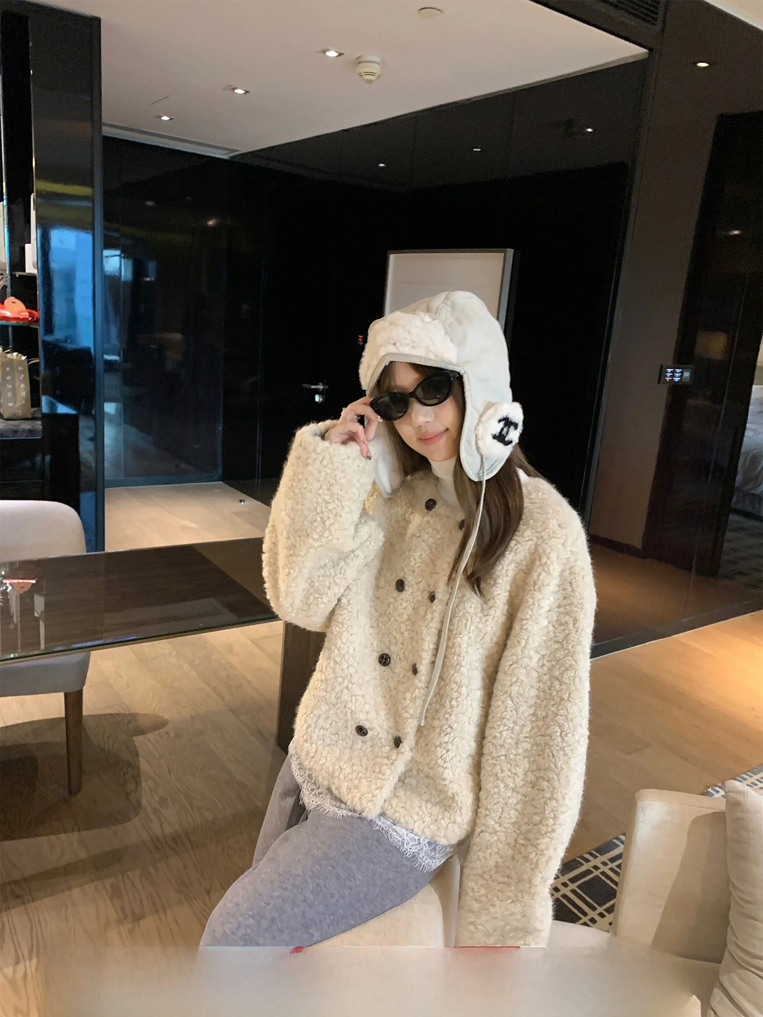 

Куртка London Revelation с двойным рядом пуговиц, из кожи и меха, женская, свободного кроя, осенне-зимняя верхняя одежда