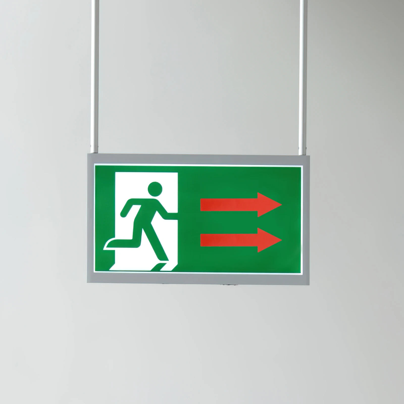 100 قطعة من ملصقات السهم، علامات اتجاهية حمراء للأرضية، إشارة تحذيرية، شارات لاصقة، ملصقات اتجاهية للسلامة #1