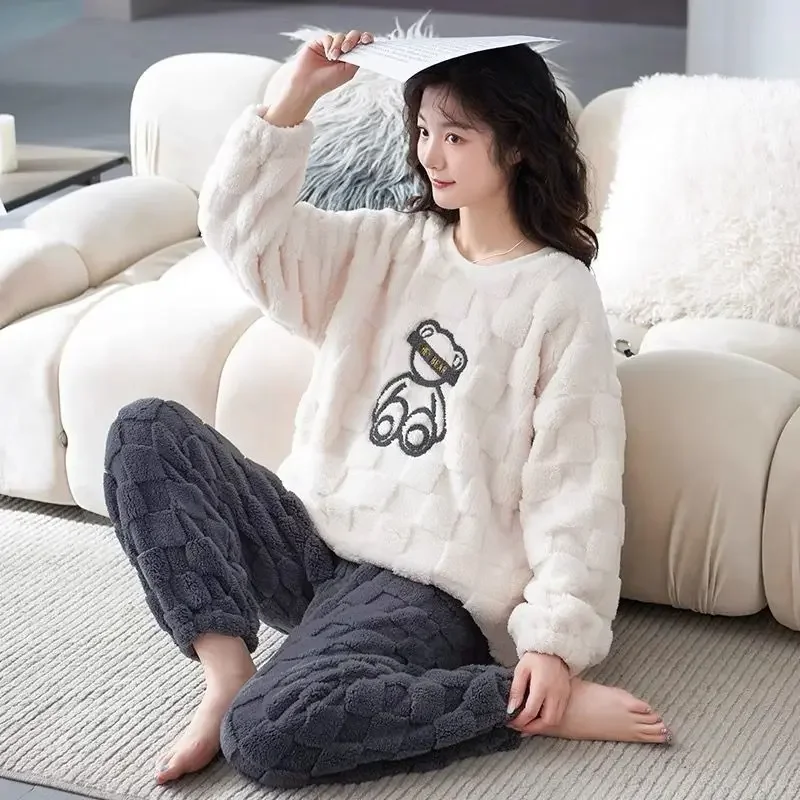 

Coral Velvet Pajamas for Women Autumn Winter with Velvet Thickened Flannel for Girl Animated Style Homewear Can Be Worn Outside