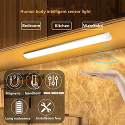 Luce del sensore di movimento luce notturna a LED senza fili camera da letto lampada da notte arredamento della stanza armadio da cucina corridoio rilevatore di luce scala dell'armadio