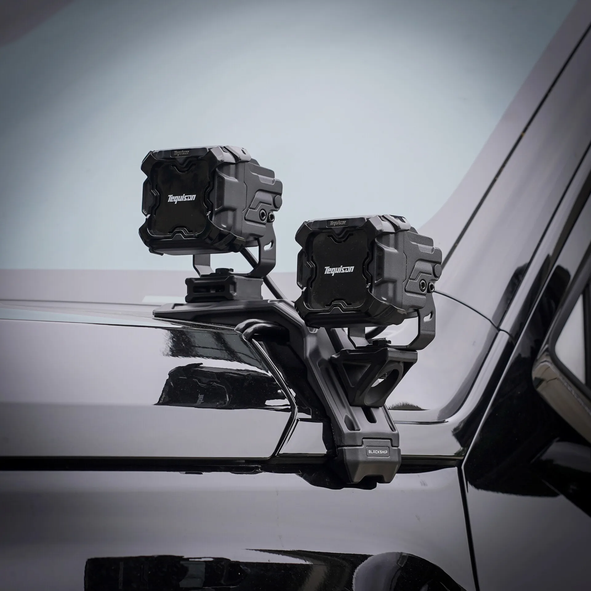 For GWM Tank 700 Hood  A-Pillar Spotlight Bracket  Action Camera Mount Light Expansion Mount Modification Accessories