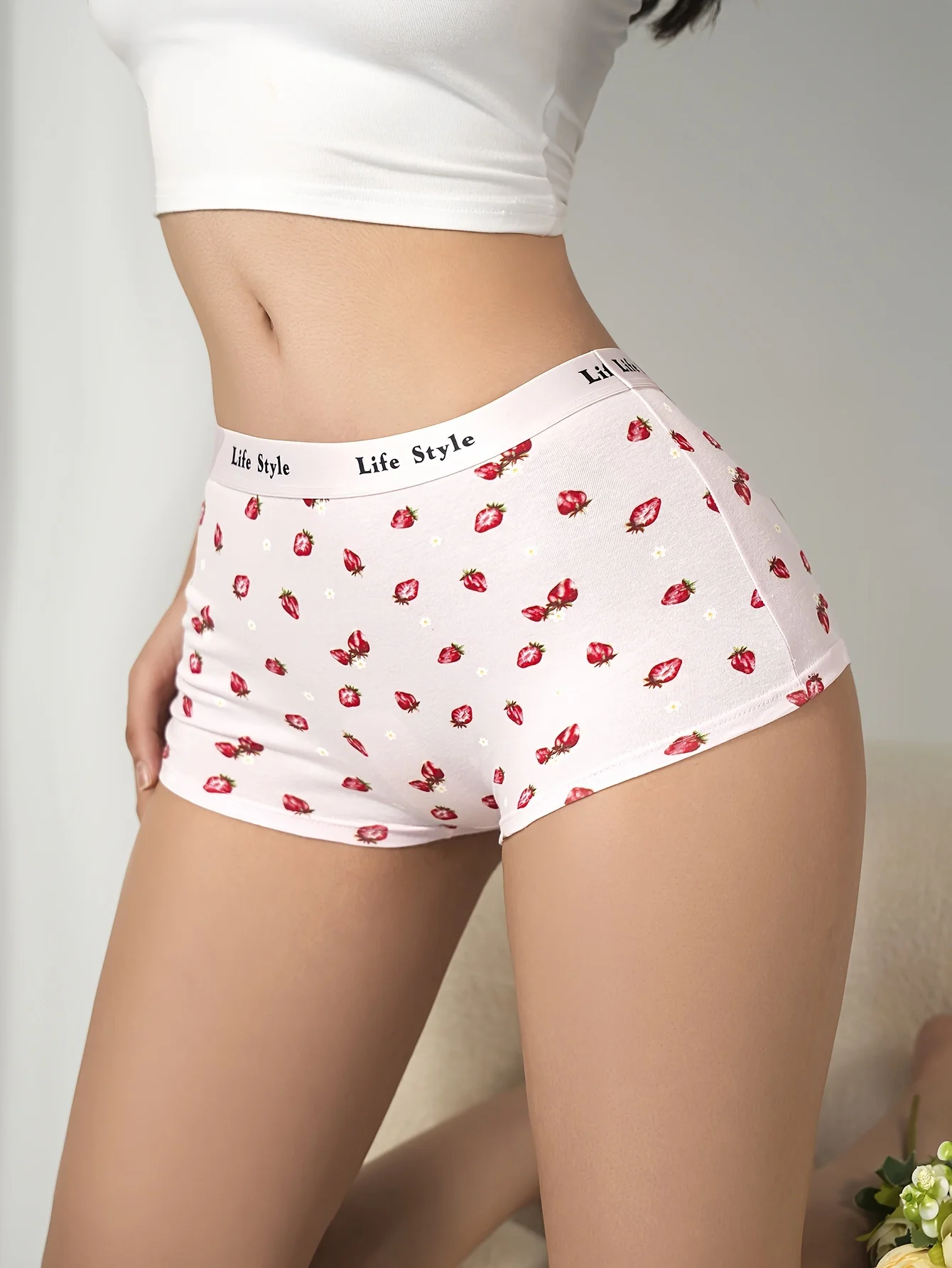Random 4-piece mixed-color fruit pattern cherry print women's briefs for travel, home and casual cotton comfort underwear