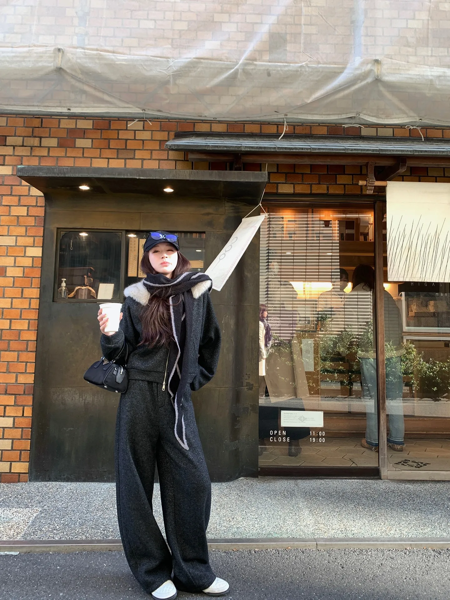 

YANUOYU Women's Fce Lined Hooded Sports Suit Soft Pluy Casual Set Long Sve ort Coat Zipper Closure Cotton Polyester...