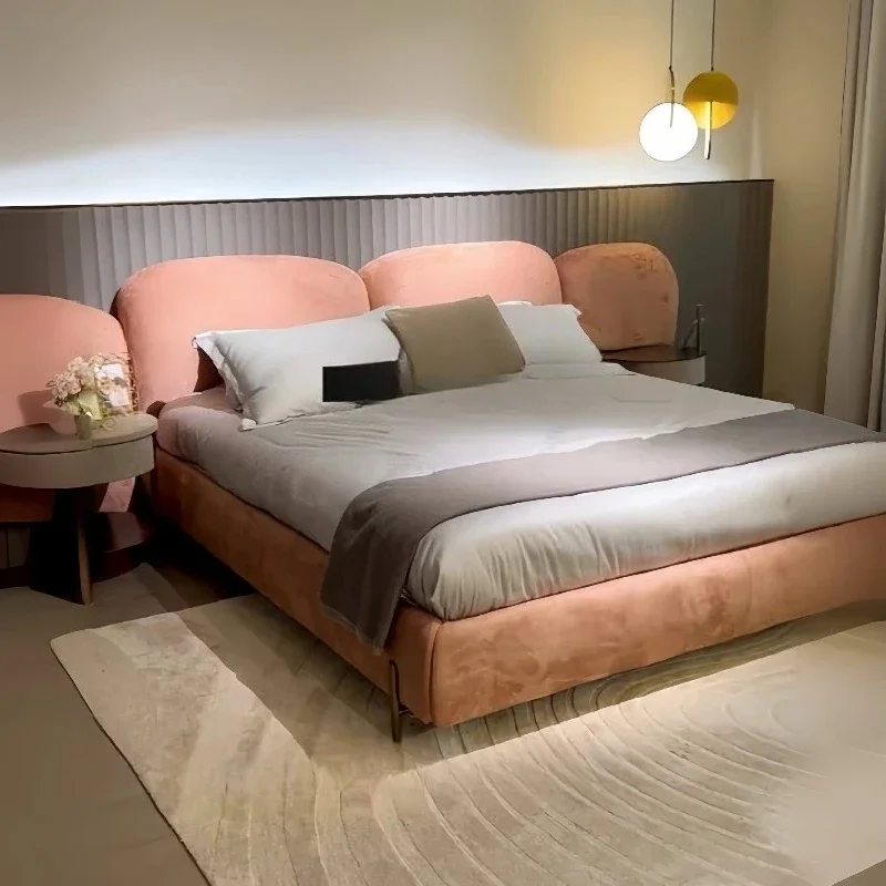 

Французский кремовый стиль, главная спальня, свадебная комната, современный простой свет с галькой-кроватью