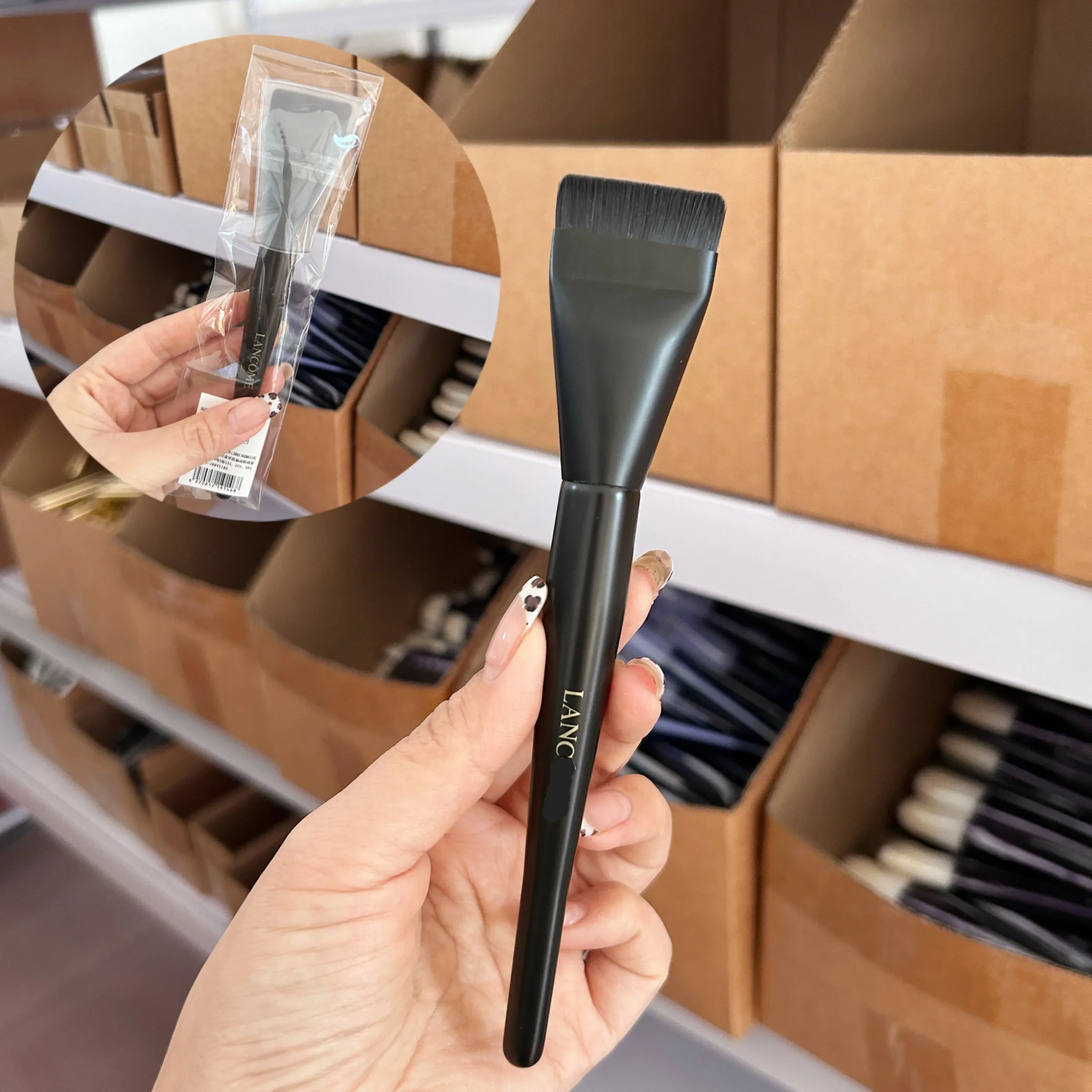 pinceau-de-fond-de-teint-portable-longue-duree-professionnel-a-base-plate-leger-pour-maquillage-lan-c