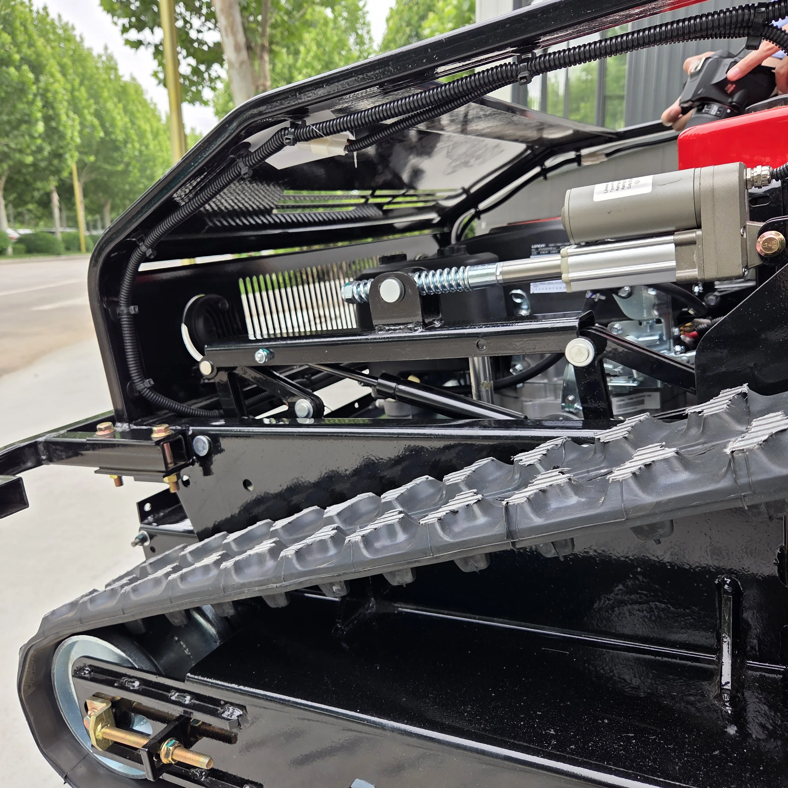 Ваша собственная газонокосилка с дистанционным управлением WALL·E, ширина резки 800 мм, 20–150 мм, регулируемая высота резки, поддержка настройки