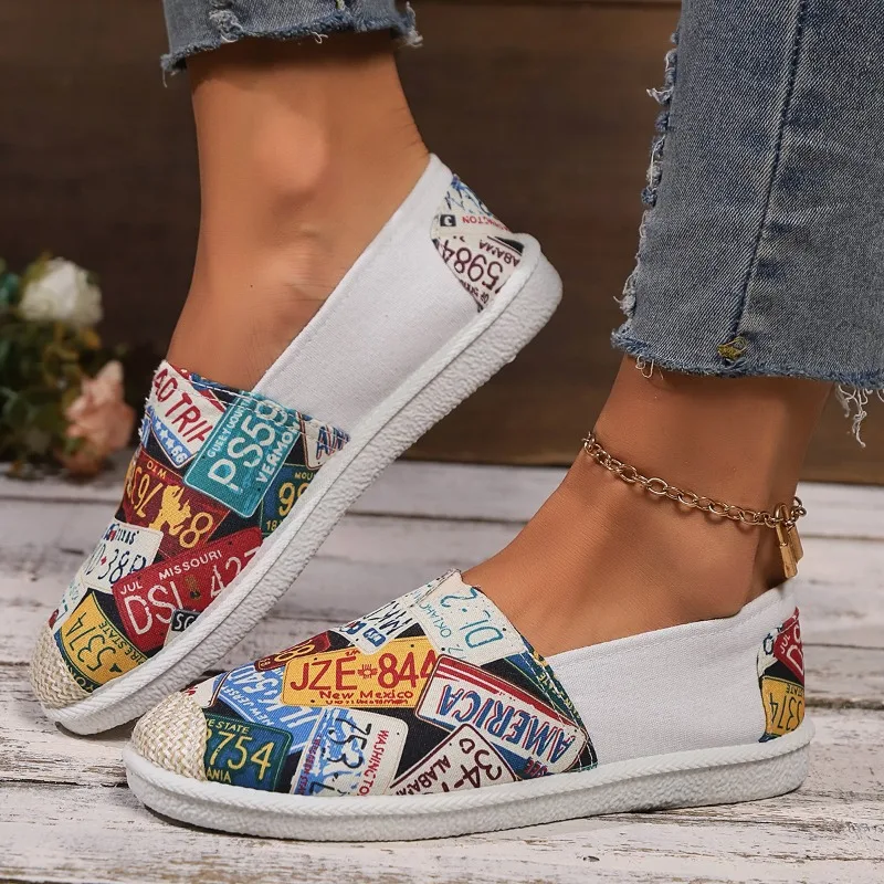 New 2025 Flat Bottom Single Shoes Fashionable Comfortable Lightweight Printed Rubber Sole Spring Autumn Casual Shoes