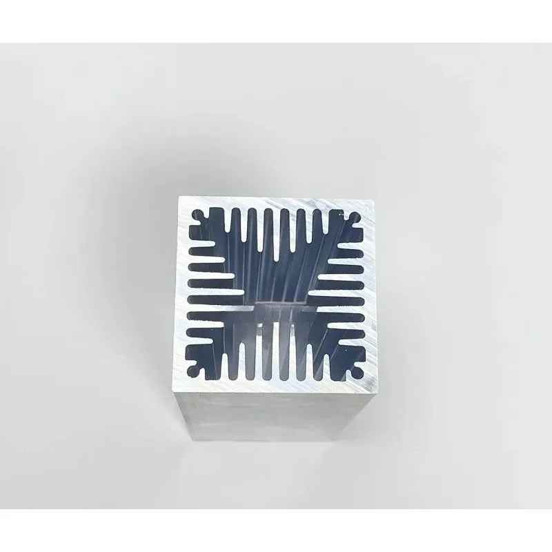 High-power air-cooled radiator profile 40 * 40 * 100 electronic triode heat sink wind tunnel